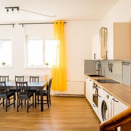 Three Bedroom Plus Big Kitchen Plus Selfcheckin Plus Street Parking Berlin Exteriör bild