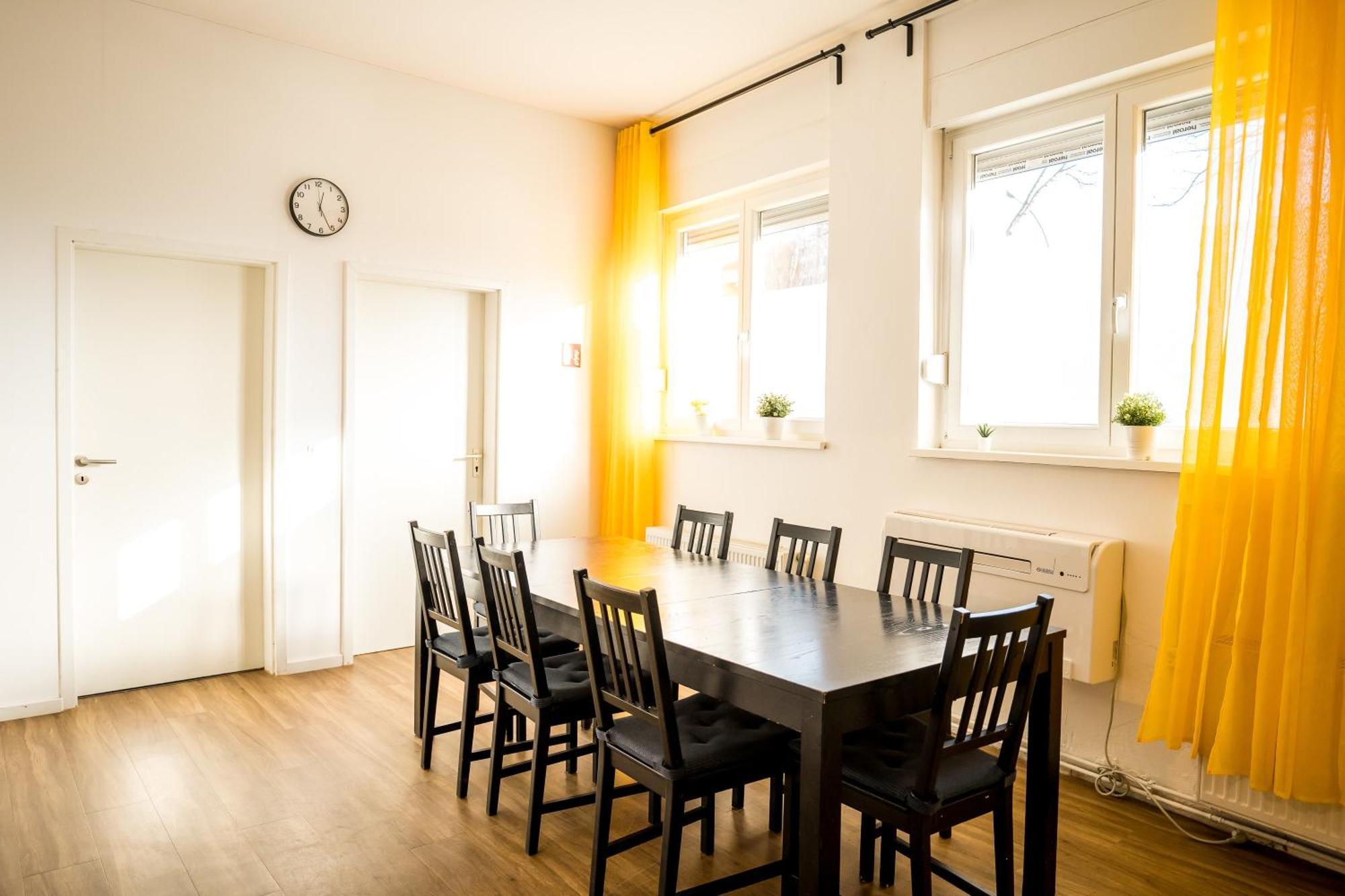 Three Bedroom Plus Big Kitchen Plus Selfcheckin Plus Street Parking Berlin Exteriör bild